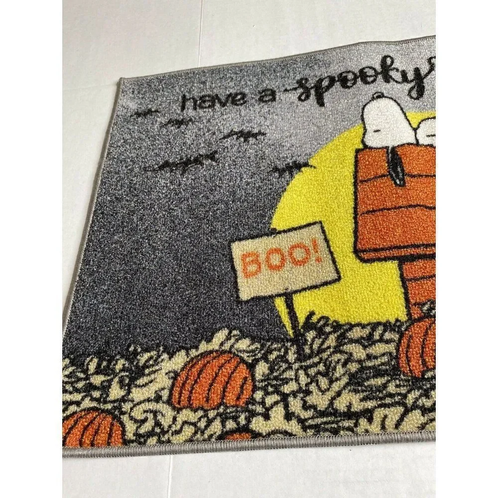Peanuts Snoopy Halloween Pumpkin Decorative Accent Rug‎